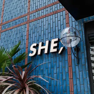 3* Hotel She,